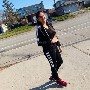 Meet your Posher, Kaur